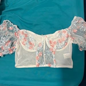Very gorgeous, white lace crop top, with pink and blue butterflies